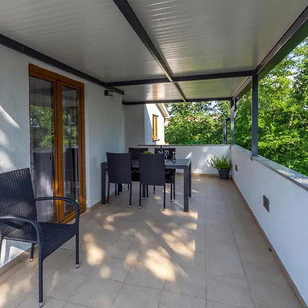 3 Bedroom Gorgeous In *